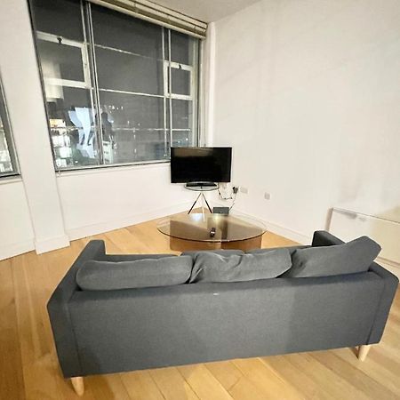 Bigkings Cosy 2 Bedroom Apartment With Free Parking In Central แมนเชสเตอร์ ภายนอก รูปภาพ