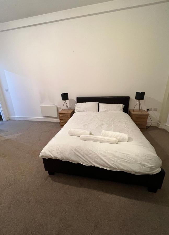Bigkings Cosy 2 Bedroom Apartment With Free Parking In Central แมนเชสเตอร์ ภายนอก รูปภาพ