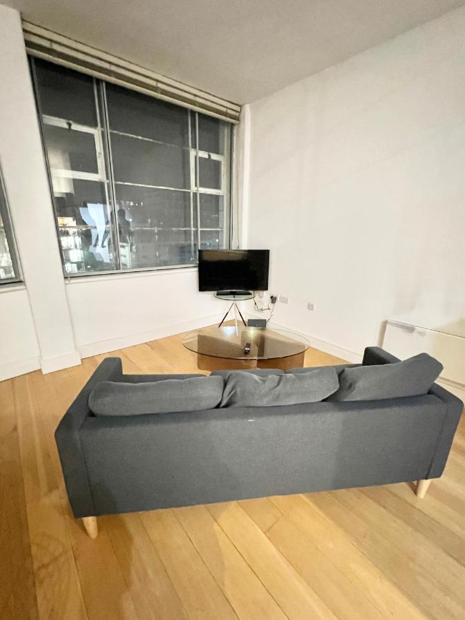 Bigkings Cosy 2 Bedroom Apartment With Free Parking In Central แมนเชสเตอร์ ภายนอก รูปภาพ